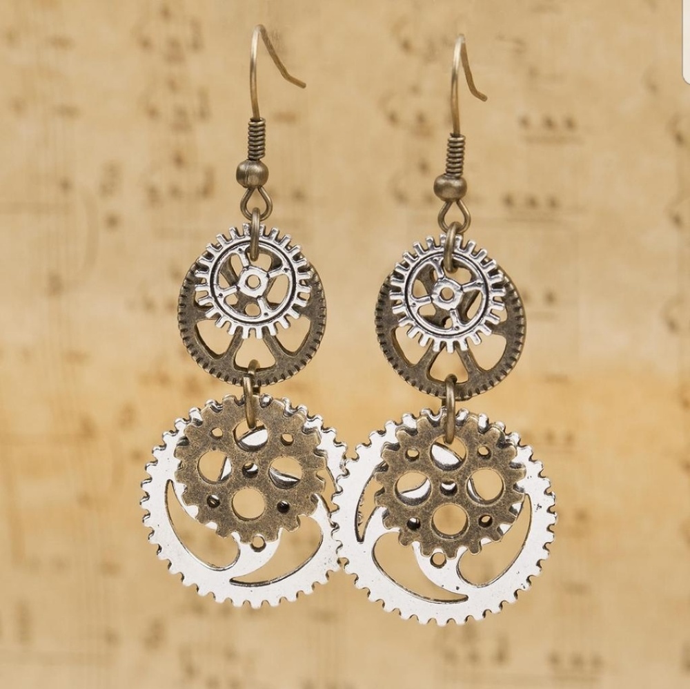 Steampunk Earrings NWOT